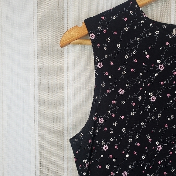 Vintage Ditzy Floral Tank Top Black Size Medium/Large - Picture 2 of 9